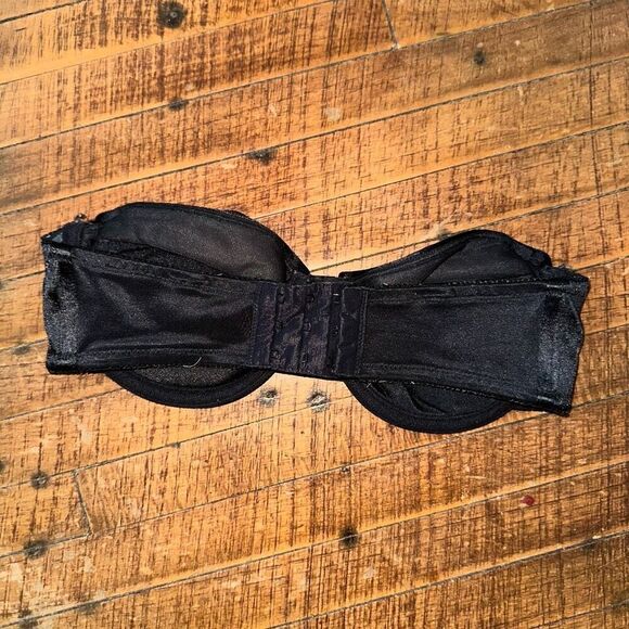 Victoria’s Secret black satiny strapless 34B bra - Picture 2 of 3